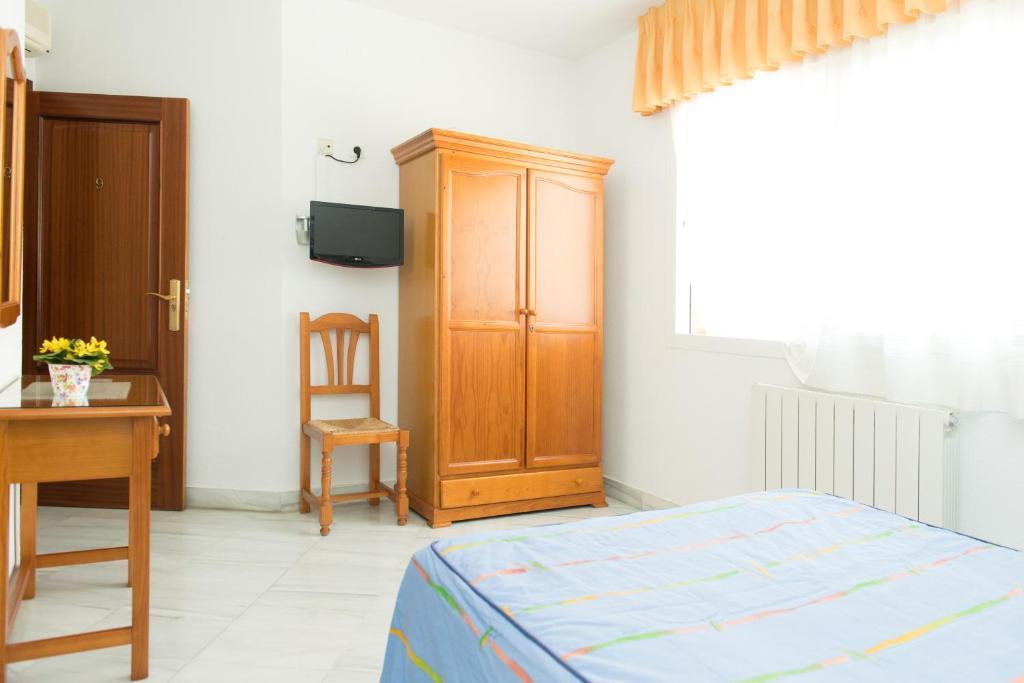 Hostal Camino Real Hotel Granada Szoba fotó